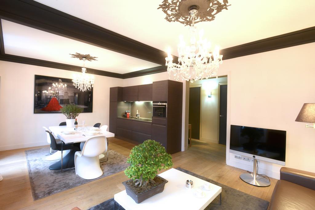 Appartement Paris Tour Eiffel Bagian luar foto